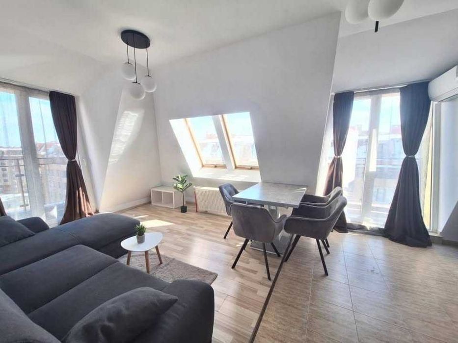 Двустаен имот в кв.Дружба 2