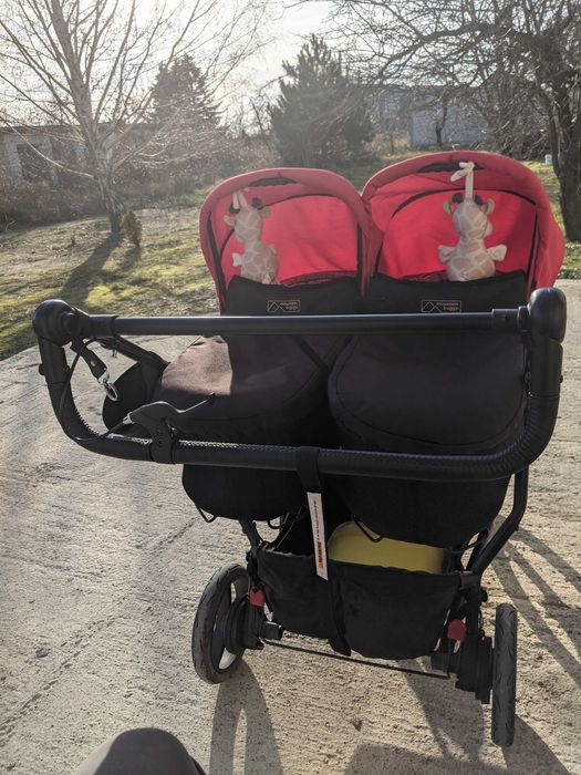 2 коша Mountain Buggy Carrycot Plus за Duet – за близнаци