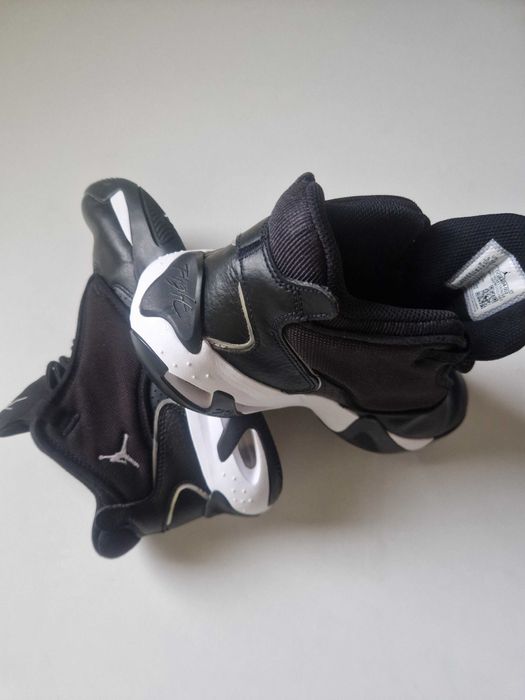 Jordan Max Aura 4 оригинални маратонки