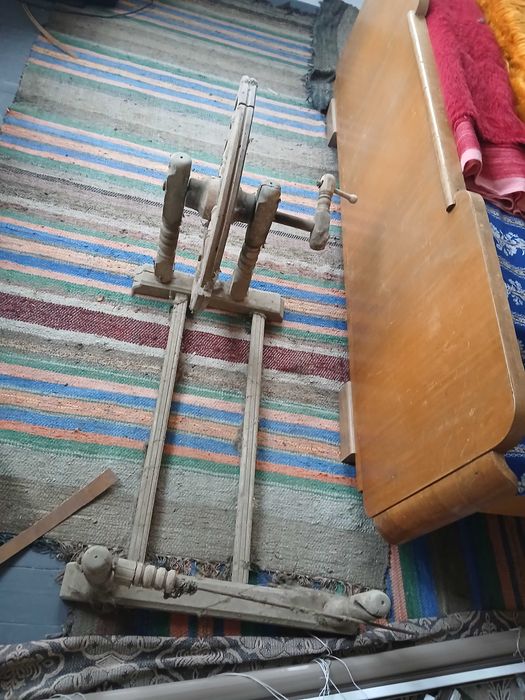 Стар дървен чакрък/ предачка