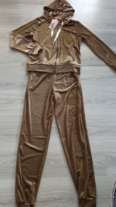 Дамски нов марков Екип Moschino размер S