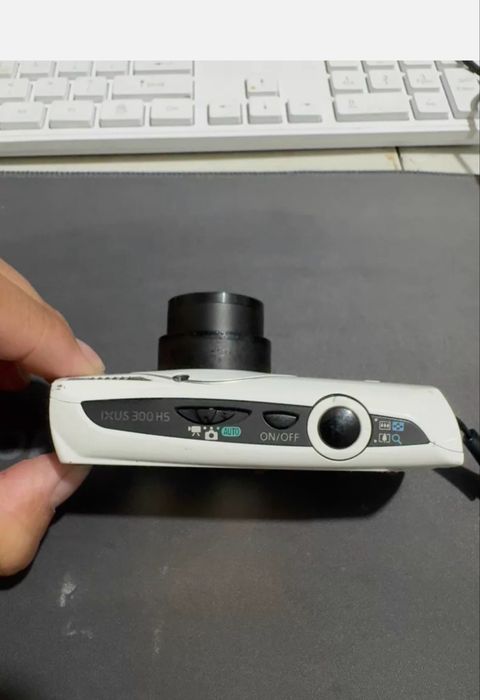 Canon ixus 300 hs