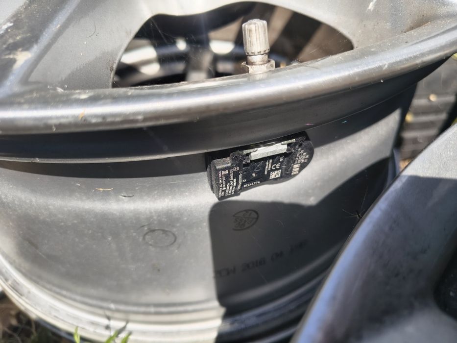 Jante aliaj BMW R18 cu senzori presiune