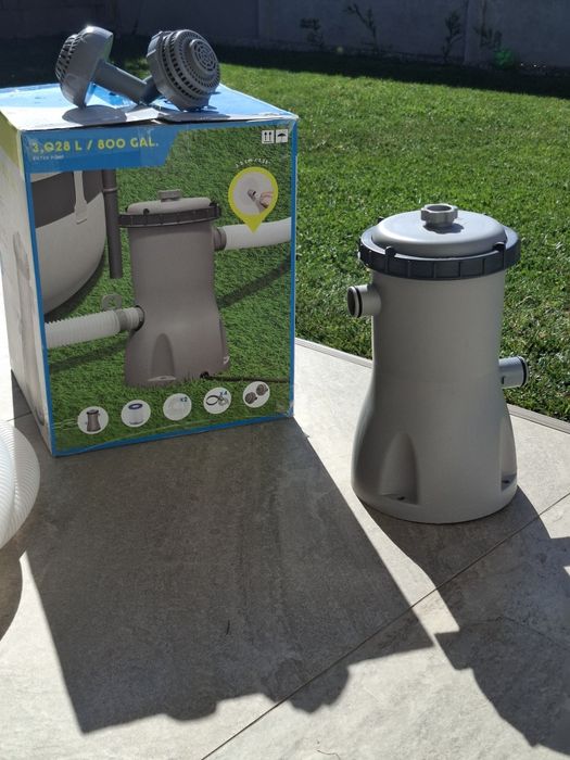 Pompa filtrare piscina Bestway 3028 l apa/h 
Pompa filtrare apa piscina, Bestway Flowclear 58386, 3028 l apa/h