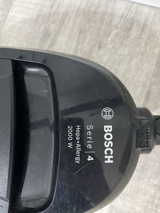 Пылесос Bosch Serie 4