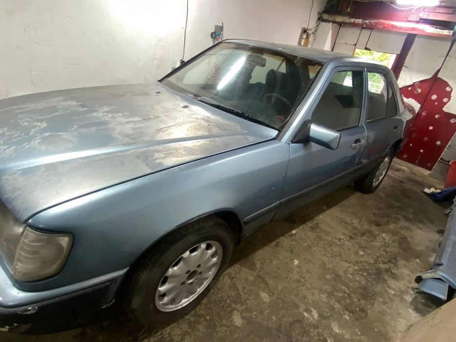 Mercedes-Benz 230 1989 — 3