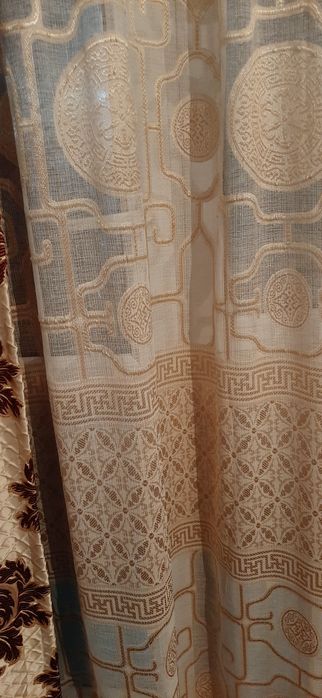 Продам шторы с тюльем