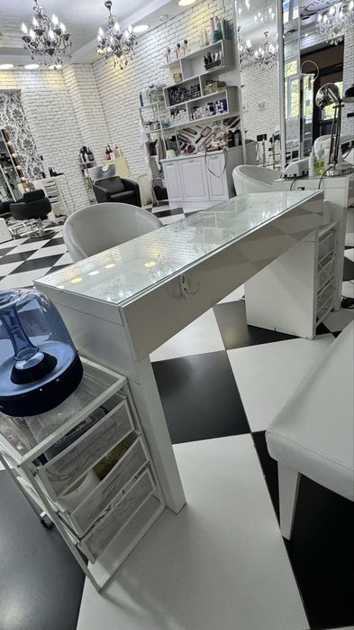 Продам стол икеа