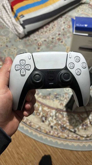срочно продам PS5