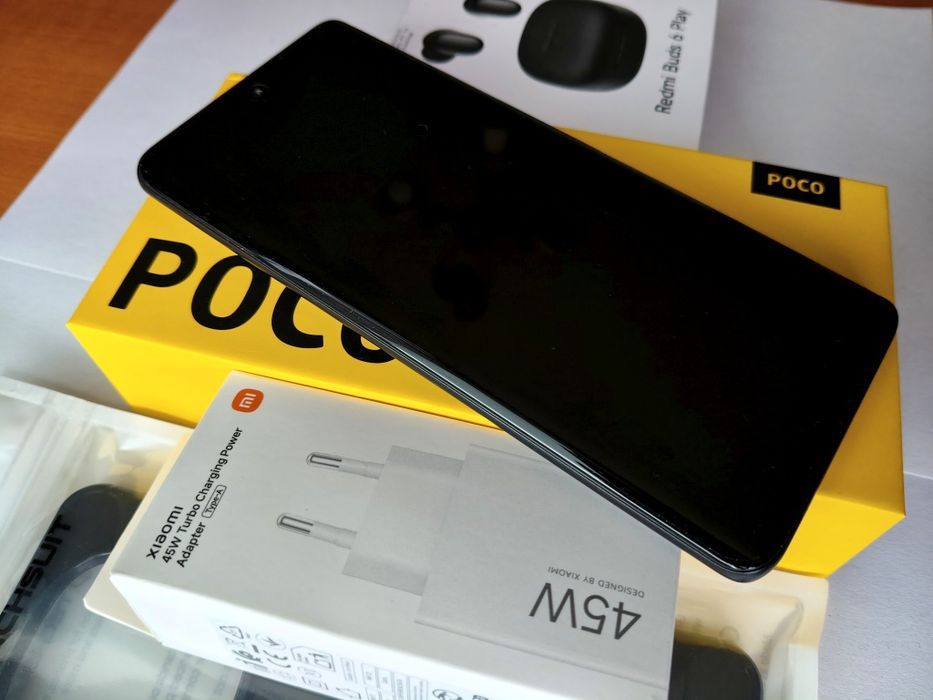 Vând telefon Poco M8 5G - 8GB RAM și 256GB Stocare + Bonus