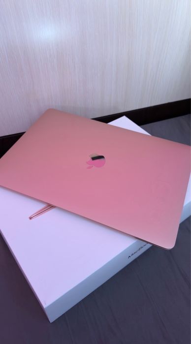 MacBook Air 13” M1 Pink 2020 M1 8GB RAM 256GB SSd