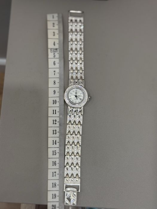 Часы покрытые серебром