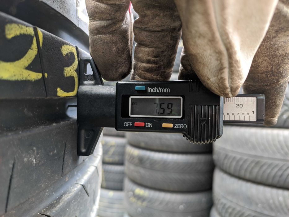 2бр Летни гуми 285 40 21 - Bridgestone