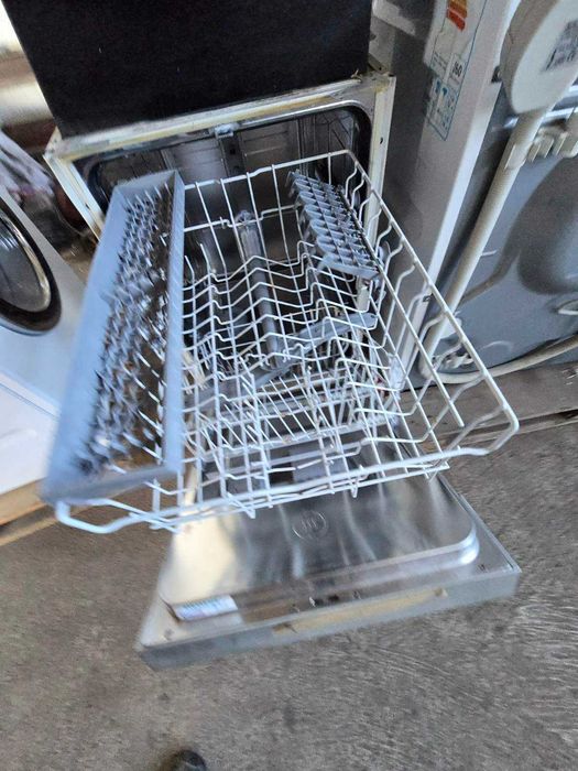 Продавам съдомялна  Siemens за вграждане 45см