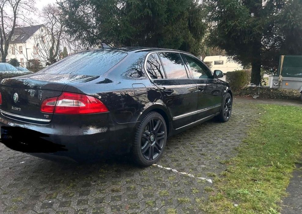 Vând skoda superb pachet dotării  FULL cutie  DSG