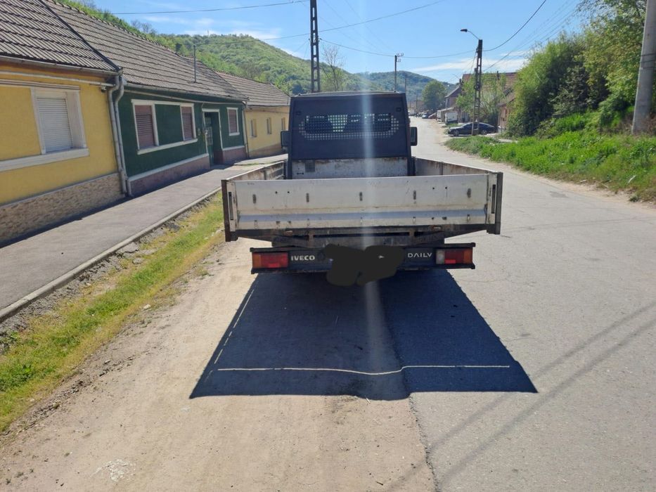 vând iveco daily motor 2.8 /130 cp 6 viteze