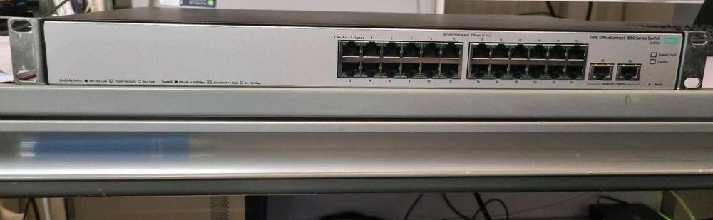 Switch HPE 1850 24G 2XGT Switch JL170A,  10/100/1000, Gigabit