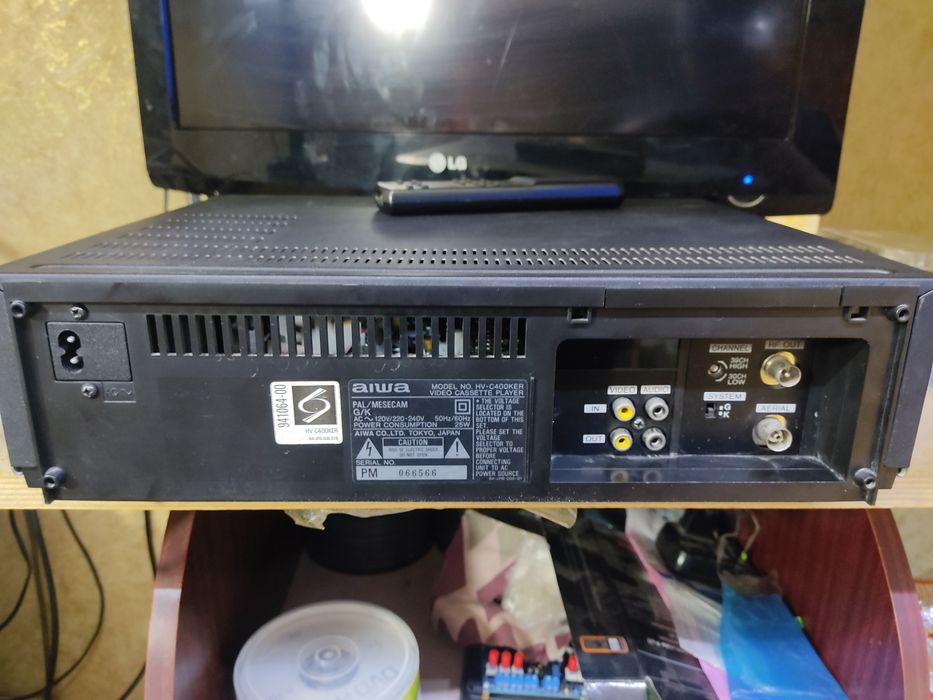 Видео магнитофоны разные