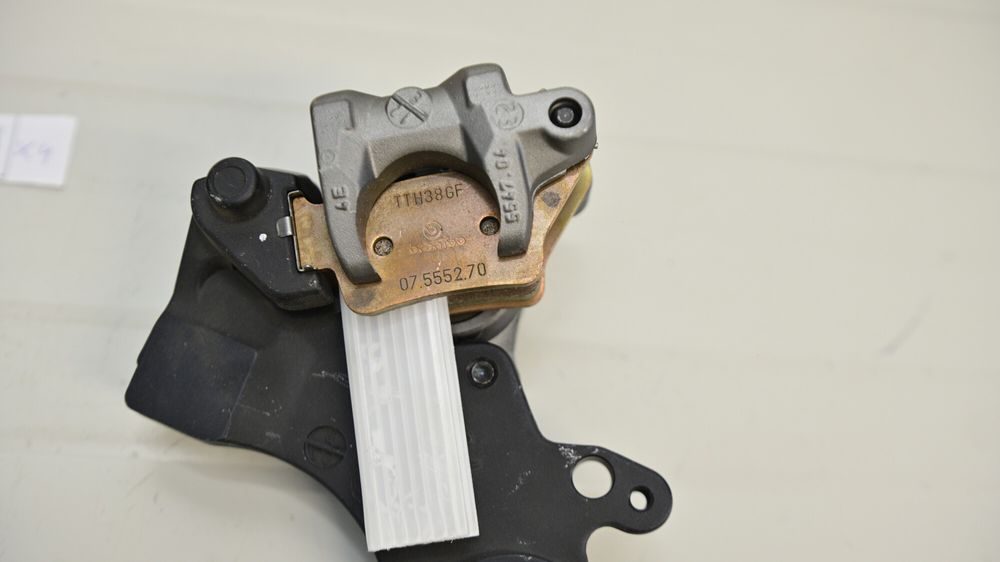 KTM 890 Duke R 2021 Etrier frana spate brembo