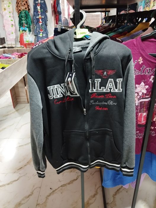 Ликвидация товаров Спортивные костюмы Китай