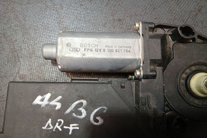 Motoras macara geam fata dreapta 8E1959802E 0130821764 8E1959802E 013