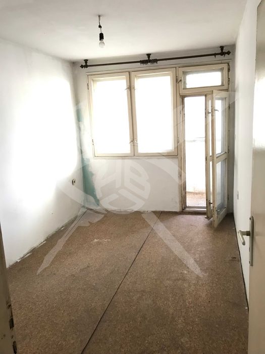 Тристаен апартамент в района на Погреби - 61867