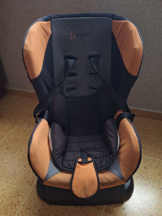 Столче за кола + противоизпотяваща подложка