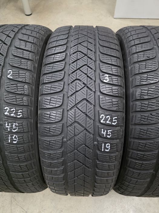 225/45/19 96V 4бр.PIRELLI WINTER SOTTOZERO 3 RUN FLAT extra load