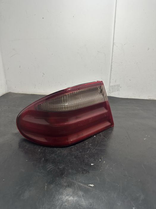 Stop aripa stanga spate Mercedes E-Class W210 E220 E200 E270