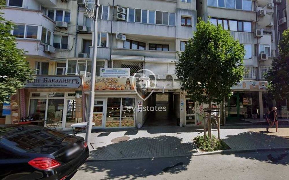 Търговско помещение в центъра на Бургас