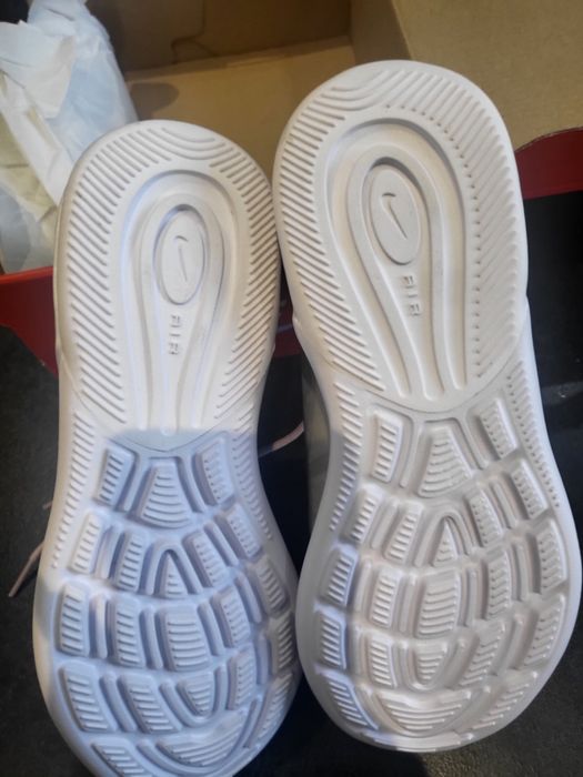 Nike air 36.5 дамски чисто нови