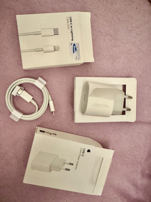 Incarcator iohone  original si cablu original!