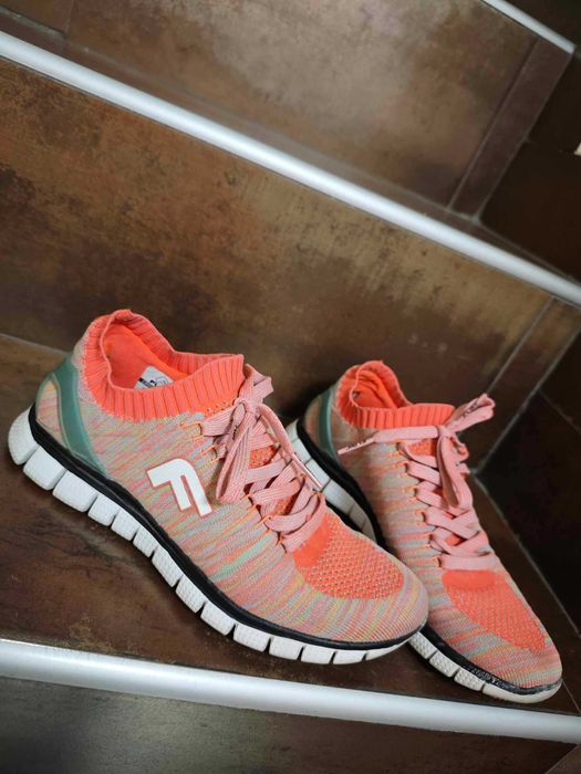 Дамски летни маратонки Флаер