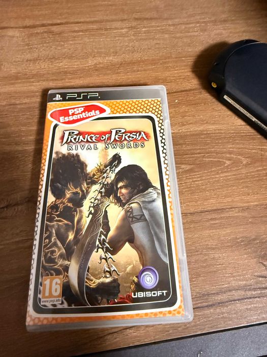 Consola PSP cu 2 jocuri