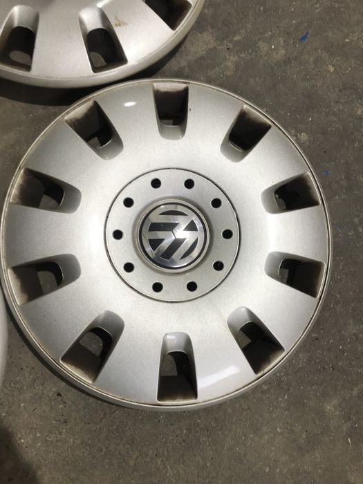 Set capace pentru Vw T 5 / Caravelle R 16 .