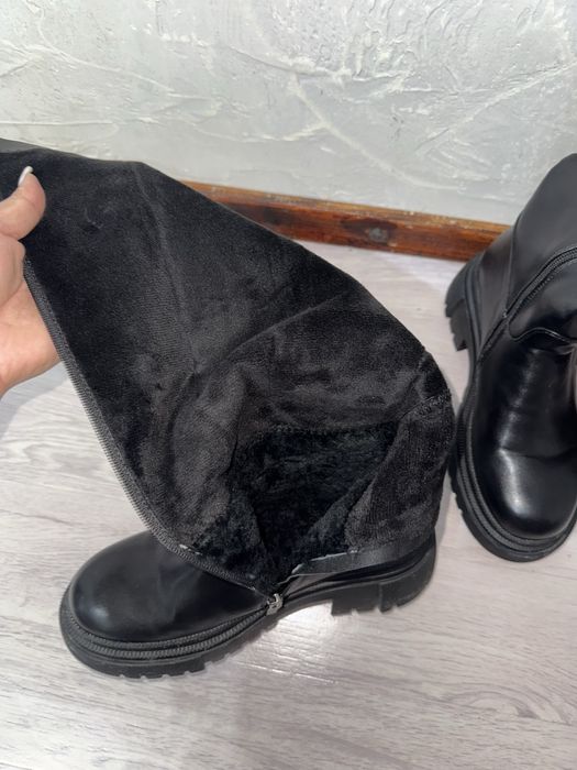 Продам зимные сапоги