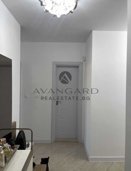 Продава се Тристаен апартамент в Пловдив, Остромила - 104 кв.м за 2279 €/кв.м - Снимка #10