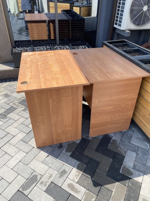 Столы офисные, в хорошем состоянии