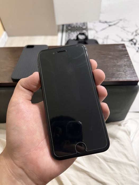 Обменяю Iphone SE 2020 64 gb