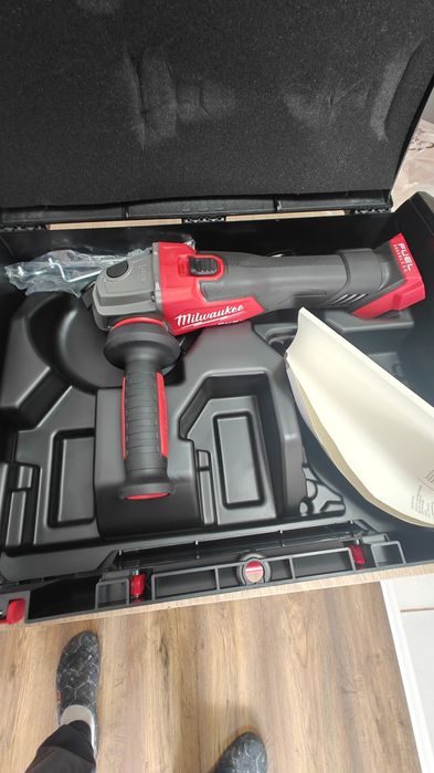 Flex milwaukee de 125 model destinat pie