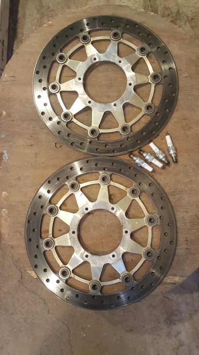 Части за CBR 1000 RR 2004-07