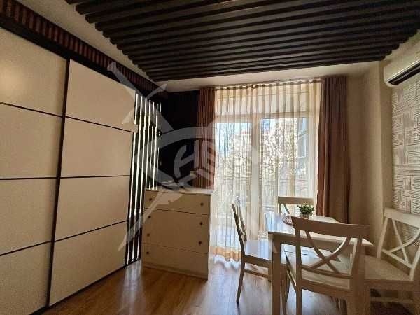 Продава се Двустаен апартамент в к.к. Слънчев бряг - 65 кв.м за 785 €/кв.м - Снимка #2