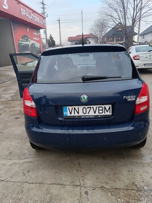 Vând Skoda Fabia 2011