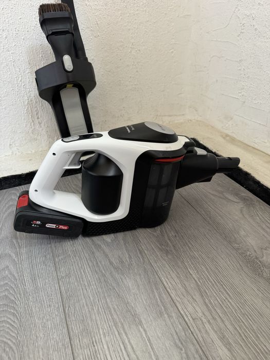 Безжична Вертикална Прахосмукачка Bosch Unlimited Serie 8 Gen2 BBS8214 (18V, 4.0Ah)