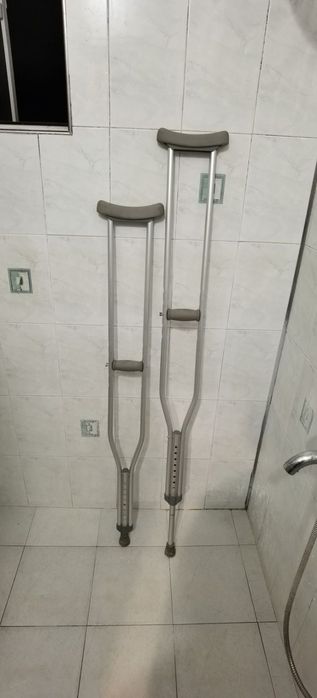 Патерици за предвижване.