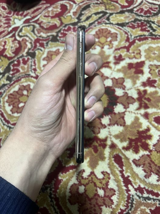 IPhone XS sotiladi