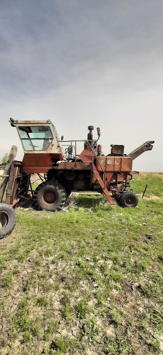 Продам комбайн ветерок нива.