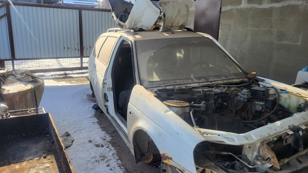 Лада Приора на разбор. На КЗ учёте.