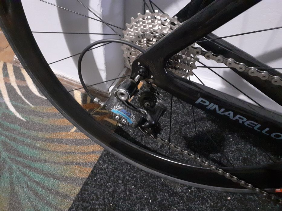 Vind Pinarello F12 si F - echipare Campagnolo Super Record 11v - roti Prolite