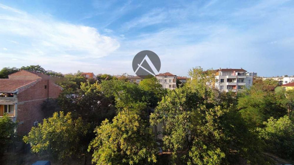 Продава се Тристаен апартамент в Пловдив, Кючук Париж - 94 кв.м за 1649 €/кв.м - Снимка #13